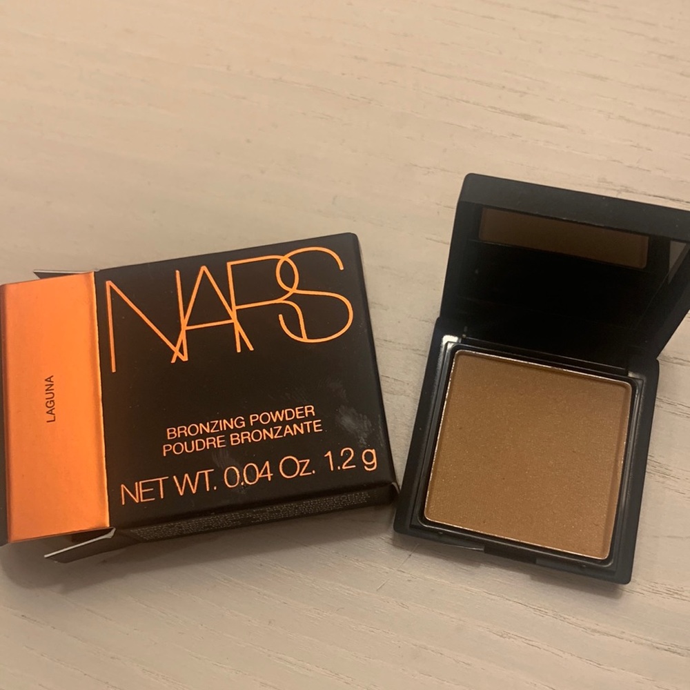 Brand new NARS Bronzing Powder in Laguna